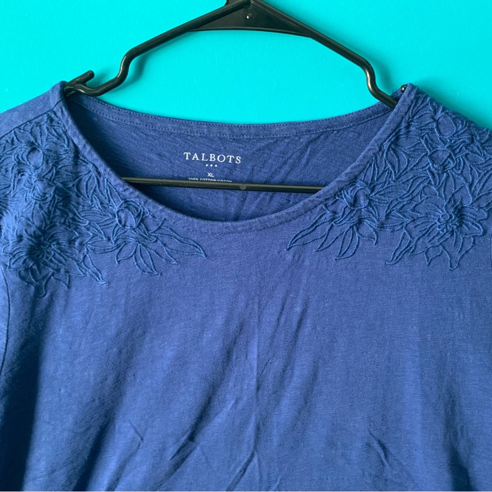 Womens Blue Floral (XL) Tshirt